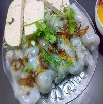 Nhớ hương vị bánh cuốn Hồ Tây