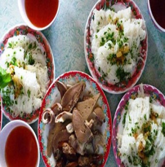 Muốn ăn bánh hỏi lòng heo thì về Bình Thuận