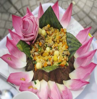 Thanh tao cơm hấp lá sen