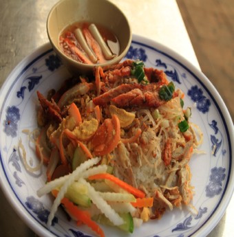 Đến Long Xuyên thưởng thức cơm tấm 