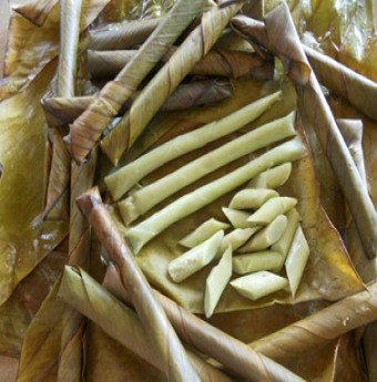 Nhớ bánh cúng ngoại làm