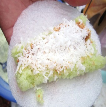 Những món bánh cổ truyền của người Khmer