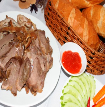 Tự làm phá lấu ngon miệng