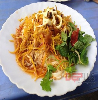 Đi ăn phở chua - mì chua phố Nguyễn Hữu Huân