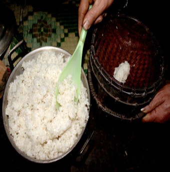 Đến với vùng đất ăn cơm nếp 365 ngày