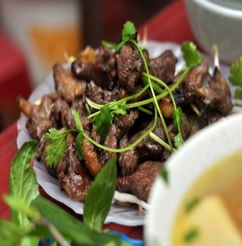 Bún chả ngan nướng phố Hàng Bông