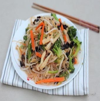 Lạ miệng với miến xào mỳ căn