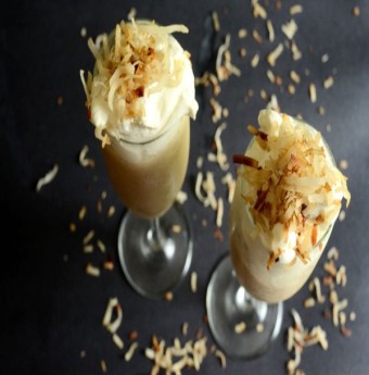 Thơm ngon smoothie kem dừa kiểu Thái