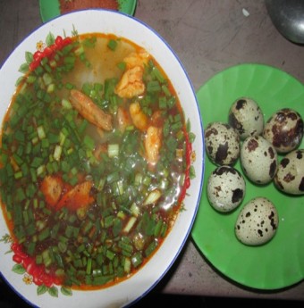 Về Thủy Dương ăn bánh canh cá rô