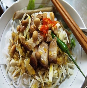 Khám phá những món ngon ở chợ Cồn Đà Nẵng