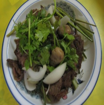 Bắp bò hấp sả - món ngon Tịnh Biên