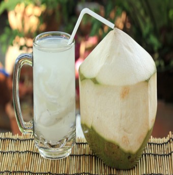 Điều gì sẽ xảy ra khi bạn uống nước dừa trong 1 tuần