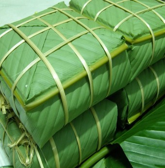 Mẹo hay luộc bánh chưng xanh tự nhiên đón Tết
