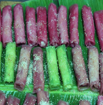 Đượm hồn miền Tây trong chiếc bánh ướt ngọt
