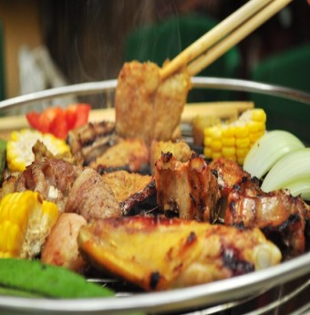 Đến Thành Công thưởng thức đồ nướng thơm ngon