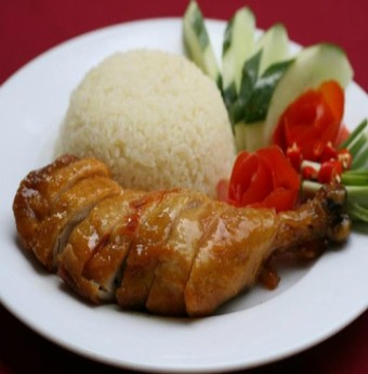 3 quán cơm gà ngon cho giờ nghỉ trưa Sài Gòn