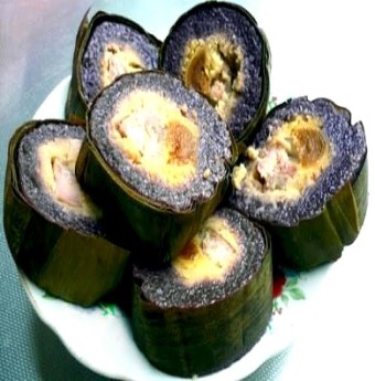 Thưởng thức hương vị bánh chưng đen của người Thái