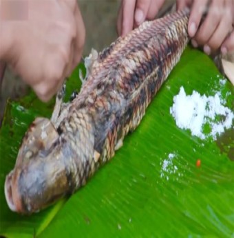 Lên thác Bản Giốc thưởng thức cá trầm hương