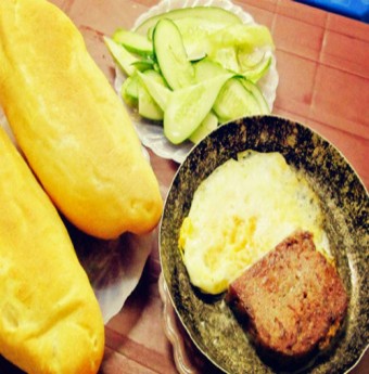 Gợi ý địa chỉ ăn bánh mì ở Hà Nội