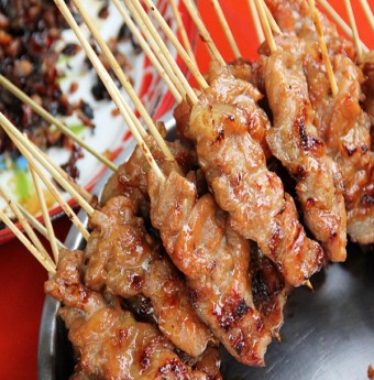 10 quán thịt xiên nức tiếng đất Hà Thành