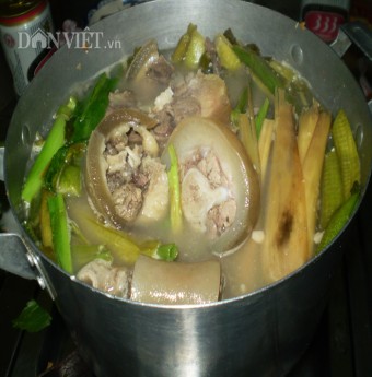 Thưởng thức thịt trâu luộc mẻ ở Miền Tây