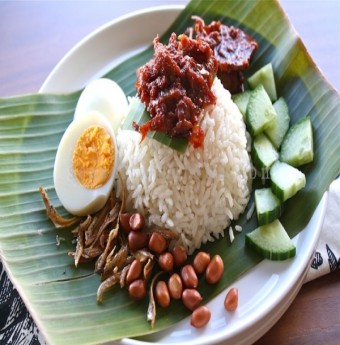 Đi Singapore nhớ ăn món Nasi lemak