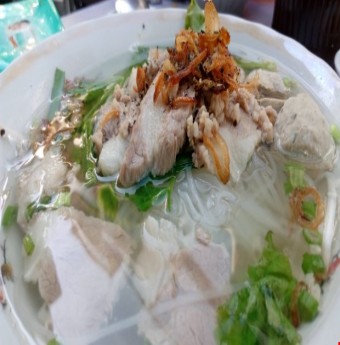 Đến đường Điện Biên Phủ ăn "hủ tiếu bà Lan" 25 năm tuổi