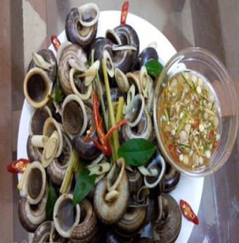 Lên Mai Châu thưởng thức ốc núi hấp bia 