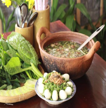 Về miền Tây tìm ăn lẩu cháo gà ác nức tiếng nơi miền quê