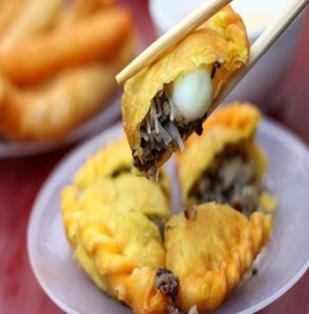 Ngày mưa đi ăn bánh gối