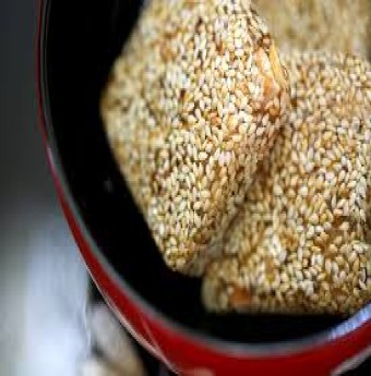 Thơm ngon bánh khô mè Cẩm Lệ (Đà Nẵng)	