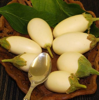 Sạch bong tàn nhang với bí xanh và cà trắng