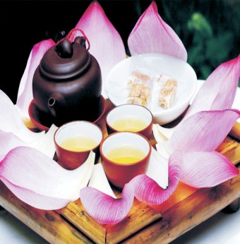 Trà sen đất Việt