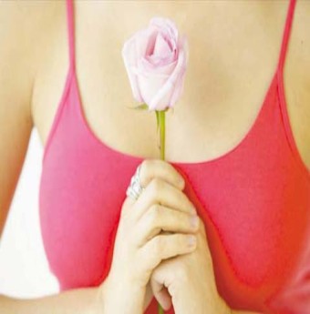 Phụ nữ nên ăn gì khi còn trẻ để tránh bị ung thư vú