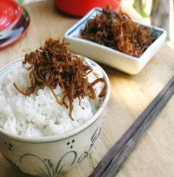 Ruốc nấm mặn mà ngon ngon dễ ghiền