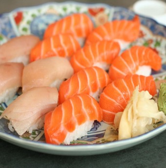 Sự ra đời của món sushi