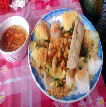 Thưởng thức bánh bèo Huế chính hiệu ở Sài Gòn 