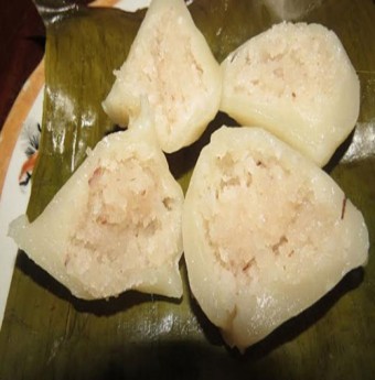 Bánh ít ... tình nhiều