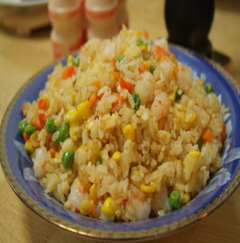 Mẹo rang cơm ngon như ngoài hàng