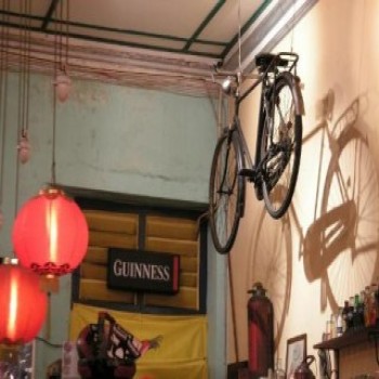  Cafe Bar Bicycle