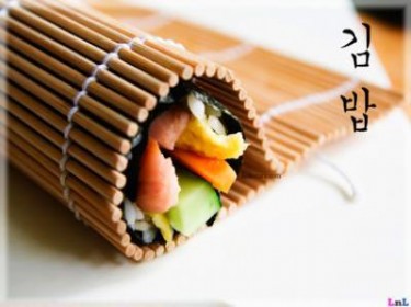 Kimbap – cơm cuốn rong biển kiểu Hàn Quốc