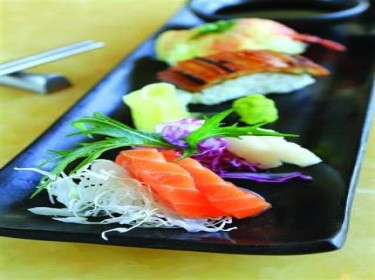 Sushi và sashimi