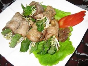 Thịt ba chỉ rán cuộn giá