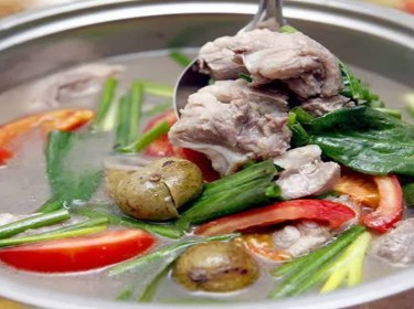 Sườn nấu chua