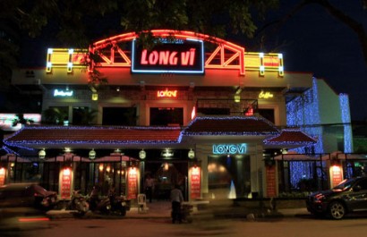 Nhà hàng Long Vĩ