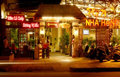 Nhà hàng Phố 79