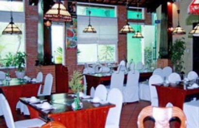 Nhà hàng Xóm Vắng Hạ Long