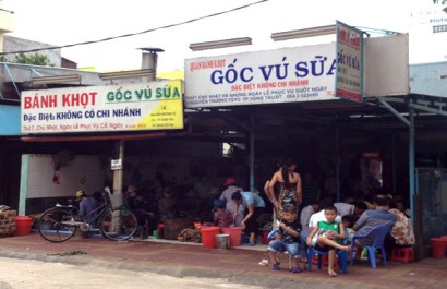 Bánh khọt Gốc Vú Sữa