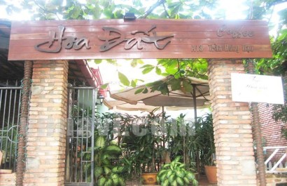 Cà phê Hoa Đất