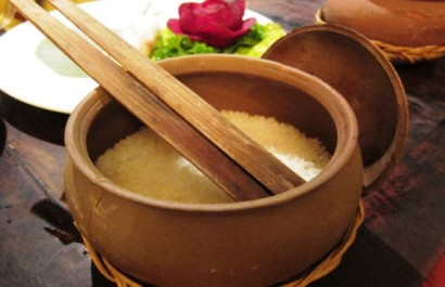 Nhà hàng Cơm Niêu Hương Việt